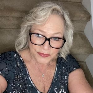 Meet your Posher, Jeannie